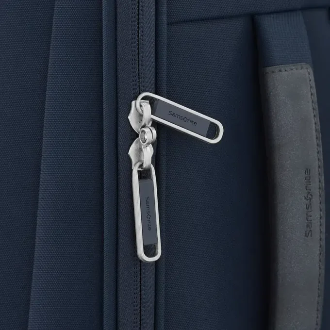 Elevation™ Plus Softside Global Handgepäck-Spinner