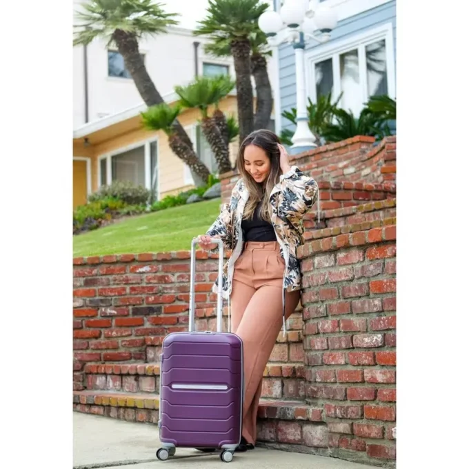 Freeform Handgepäck-Spinner